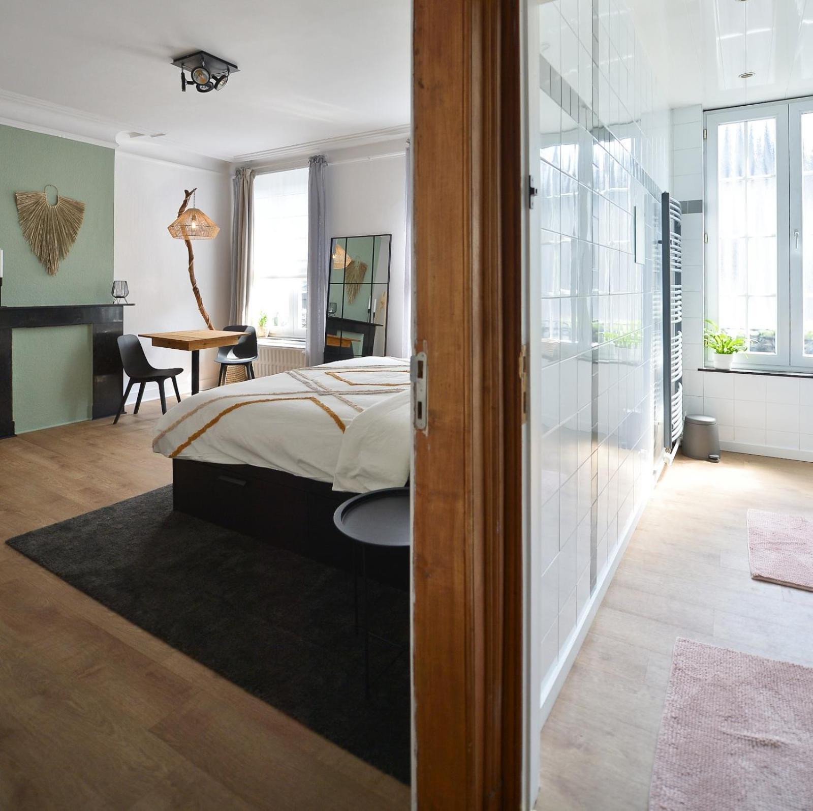 La Chambre De Sam - Chambre Lit 180 Avec Sdb Privee Proche Centre Ville Liege Exterior photo